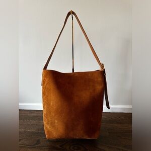 Madewell Essential Bucket bag - Dark Caramel suede
